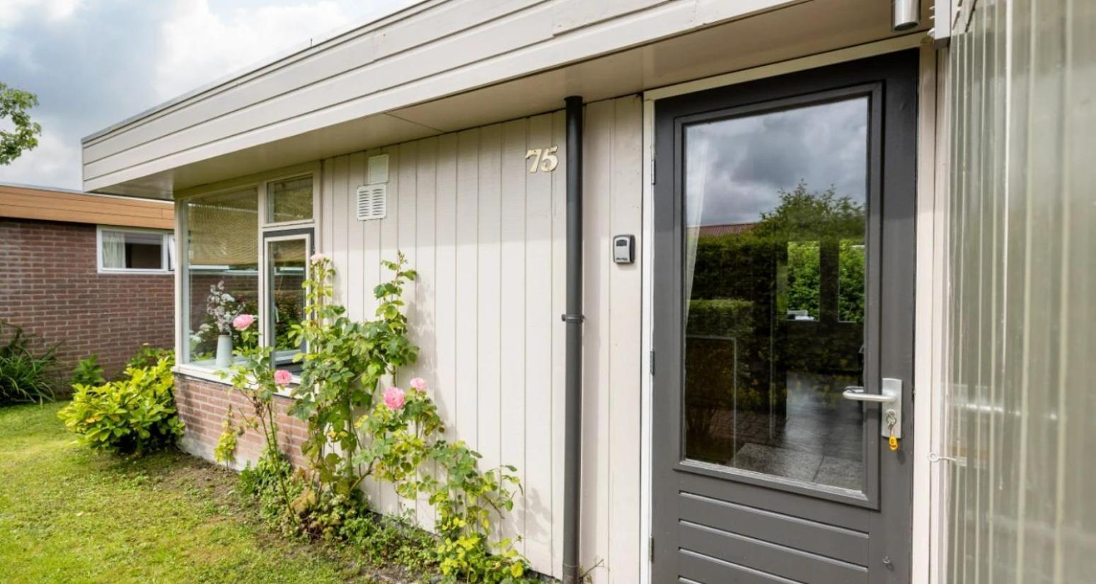 Vt Wonen Stijl Vakantiebungalow Nabij Zee, Strand, Bos En Duinen Voor 6 Personen *