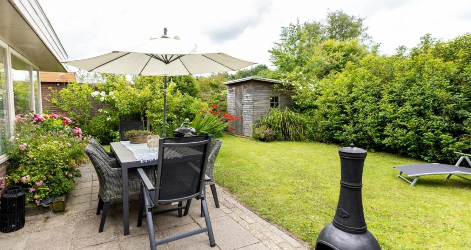 Vt Wonen Stijl Vakantiebungalow Nabij Zee, Strand, Bos En Duinen Voor 6 Personen *